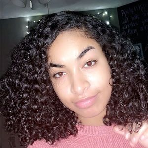 Meet your Posher, Whitney